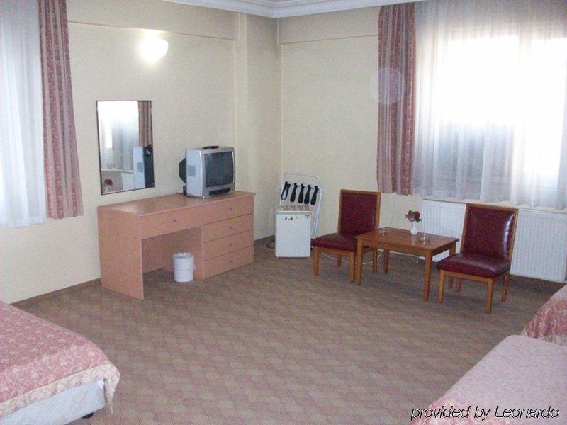 Grand As Hotel Istanbul Room photo